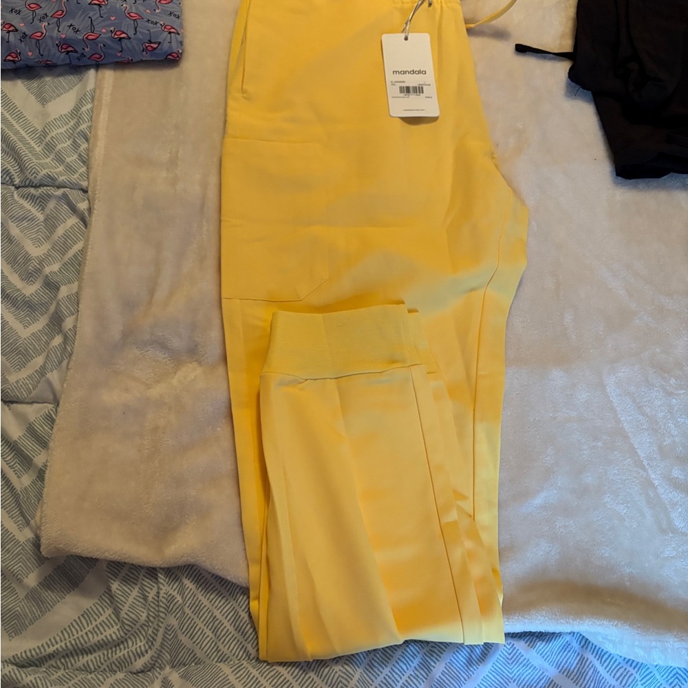 Mandala Yellow Women's scrub Pants